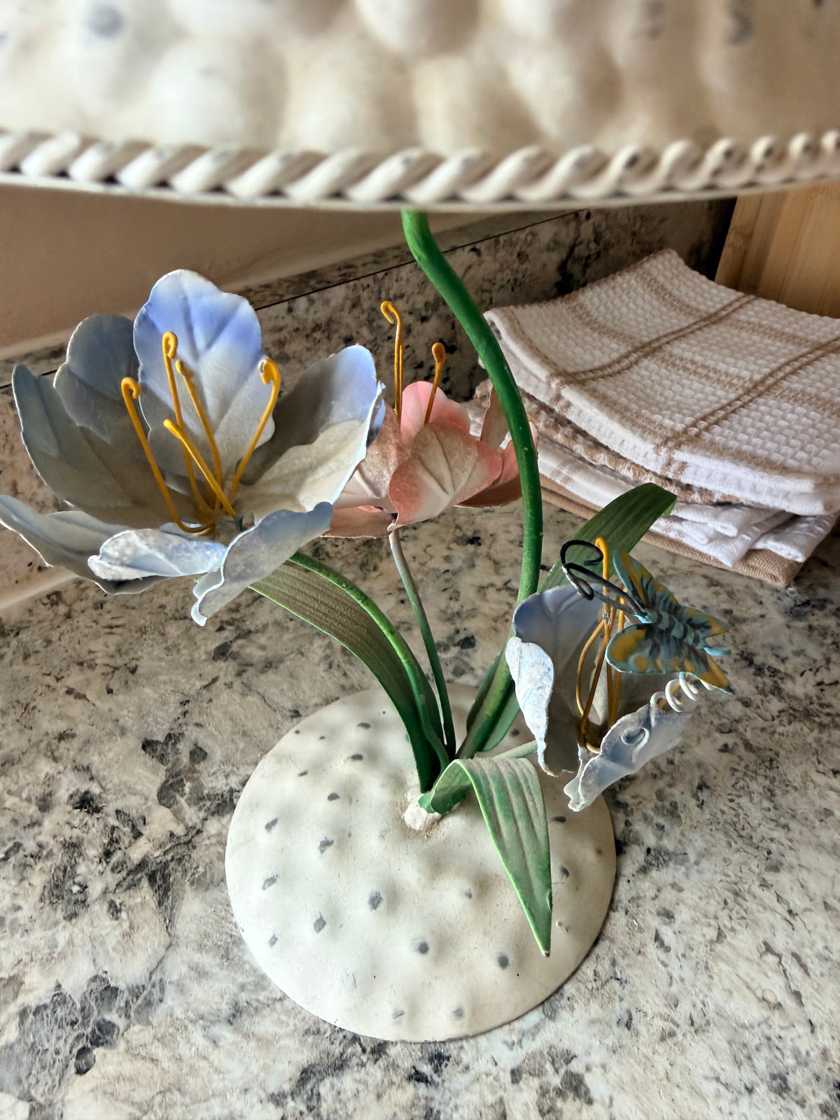Secret Garden Floral Table Lamp